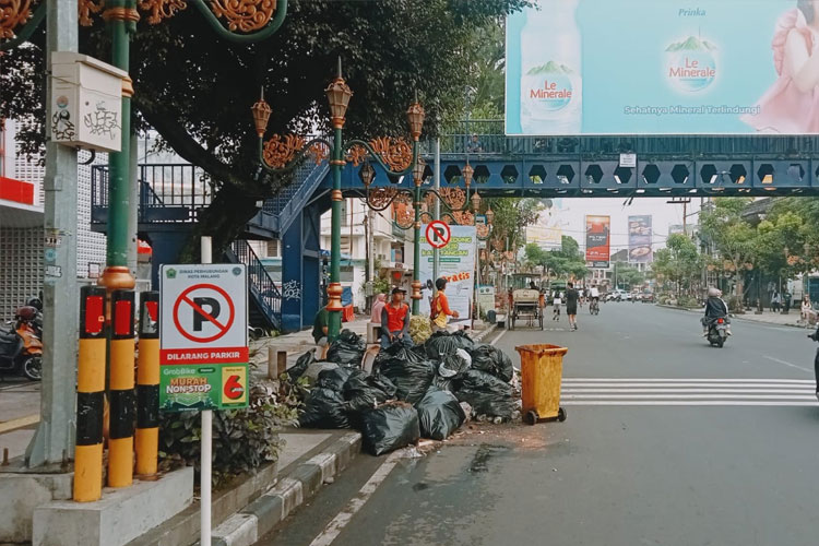 Kota Malang Hasilkan 800 Ton Sampah Saat Malam Tahun Baru