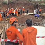 Longsor Konstruksi di Jatinangor Sumedang, Tiga Pekerja Tewas dan Tiga Masih Dicari