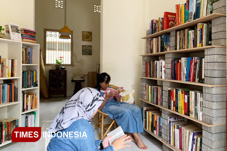 Gratis Baca Buku, Ini Rekomendasi Ruang Baca Hingga Kafe Berkonsep Pustaka di Kota Malang