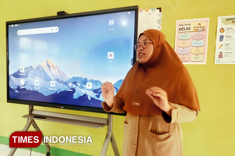 Awali Semester, Guru SMPN 3 Kebonagung Pacitan Bedah Teknologi PID untuk Pembelajaran