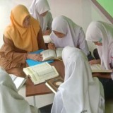 SMPN 3 Tegalombo Pacitan Perkuat Karakter Religius Siswa dengan Ngaji Tutor Sebaya