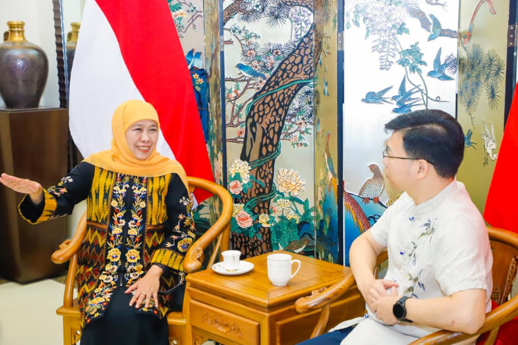 Gubernur Khofifah dan Konjen RRT Kuatkan Kerja Sama Peningkatan SDM dan Perdagangan