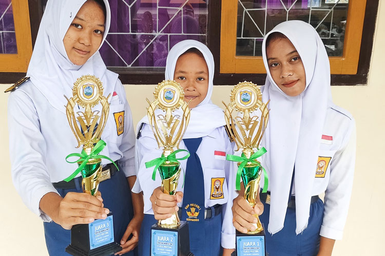 Penyaji-terbaik-lomba-senam-Anak-Indonesia-Hebat-SMPN-1-Sudimoro-Pacitanb8983da11ed7a64f.jpg