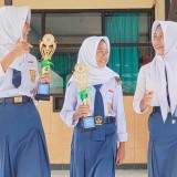 Awali Semester Genap, SMPN 1 Sudimoro Pacitan Gelar “Pagi Ceria” dan Apresiasi Siswa Berprestasi