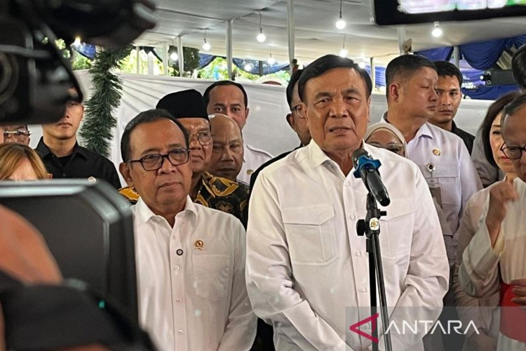 Kemenko Polkam Kirim 20 Unit Mobil Penjernih Air untuk Korban Bencana di Sumatra-Aceh