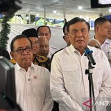 Kemenko Polkam Terjunkan Bantuan Armada Penjernih Air di Lokasi Bencana