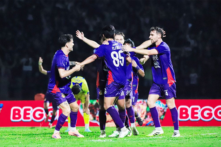 Persik Kediri Amankan Poin Penting di Kandang