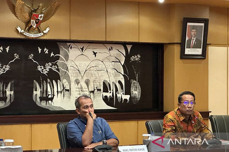 Pemerintah Pastikan Tegaskan Kajian Komunisme Tak Dipidana