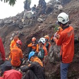 Hari Terakhir Operasi, Tim SAR Intensifkan Pencarian Pendaki Hilang di Gunung Slamet