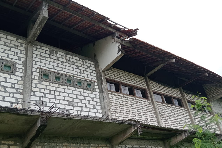 Berprestasi di Tengah Keterbatasan, MTs Nurul Jadid Gresik Butuh Perhatian