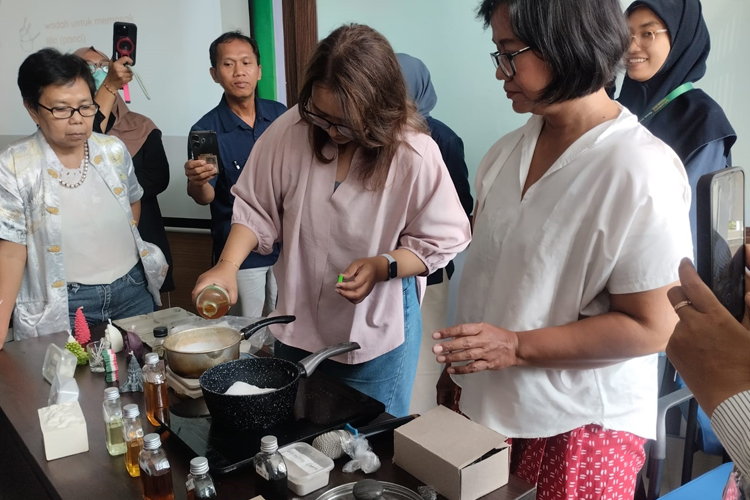 Fapet UGM Gelar Workshop Sampah Plastik dan Jelantah Jadi Bernilai
