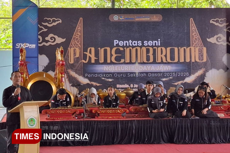 Panembromo Ngleluri Budaya Jawi, Cara Apik STKIP PGRI Pacitan Tanamkan Jiwa Wirausaha