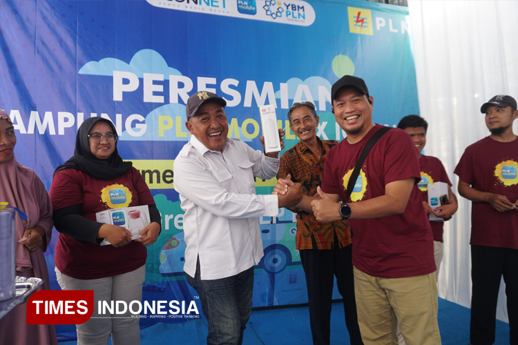 Kampung PLN Mobile Hadir di Gresik, Warga Dimudahkan Akses Layanan Digital