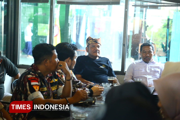 Ketua GM FKPPI Jawa Timur Ngopi Bareng Kader Banyuwangi, Tekankan Pengabdian Sosial