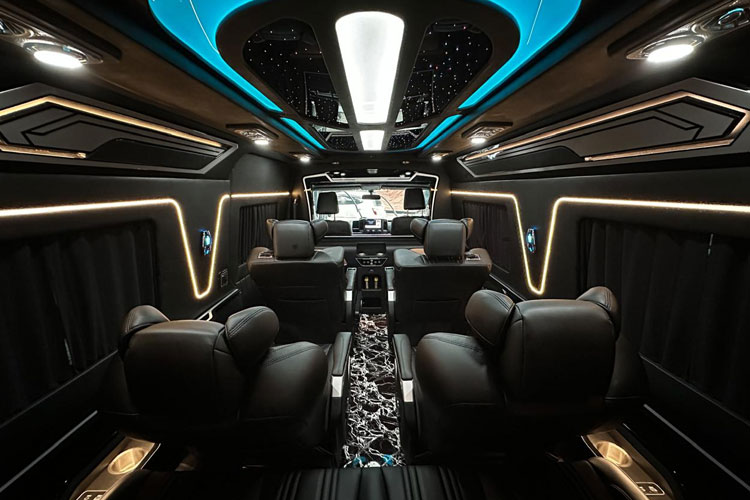 Mewahnya Toyota Hiace by Hardy Classic: Interior Bintang 5 yang Full Electric