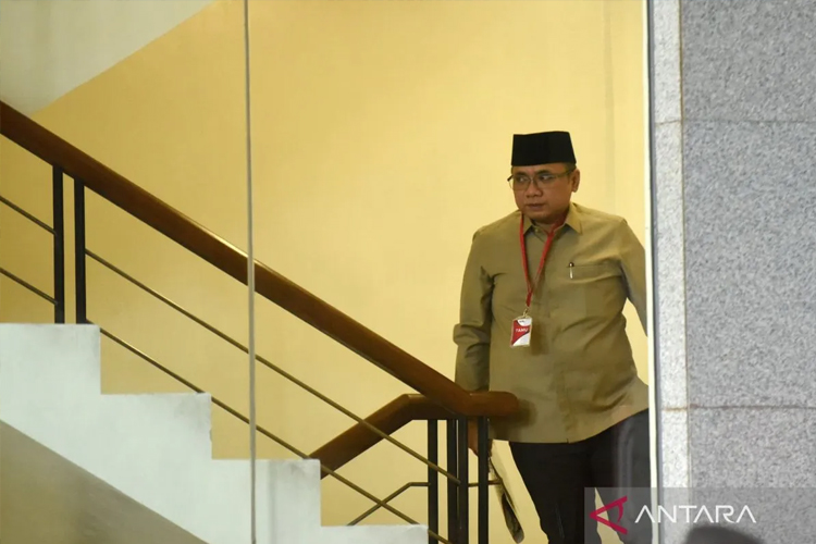 Jadi Tersangka Kasus Korupsi Kuota Haji, KPK Konfirmasi Yaqut Cholil Qoumas Ditahan