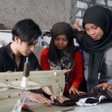 Mahasiswa Lintas Negara Perkuat Ekonomi Kerakyatan Surabaya dengan Digitalisasi Koperasi