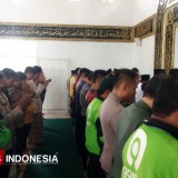 Banyak Jamaah Keliru, Ini Hukum Shalat Setelah Khatib Naik Mimbar