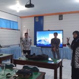 Guru SMPN 2 Pacitan Rutin Asah Skill Digital Lewat Program “Jaber Mandi”