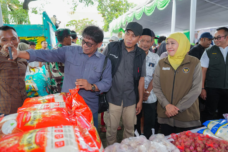 Gubernur Khofifah Gelar Pasar Murah Lagi di Lamongan, Harga Bahan Pokok Lebih Terjangkau