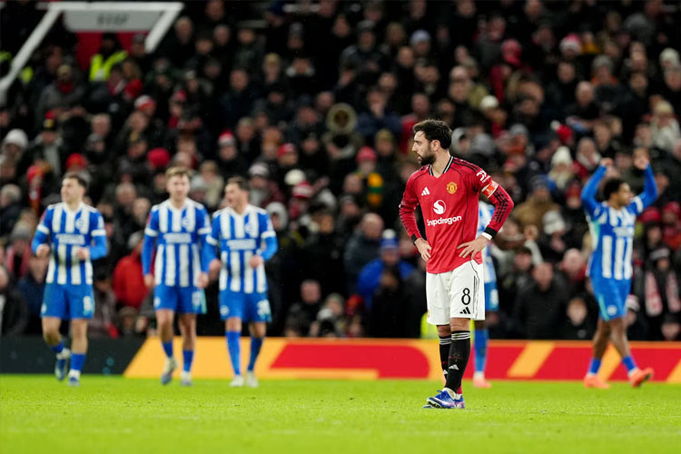 Manchester United Semakin Terpuruk di Musim Tanpa Arah dan Tanpa Pelatih Tetap