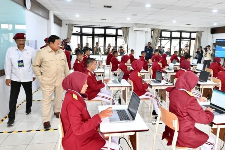 Kemenkomdigi RI Perkuat Sekolah Rakyat dengan Koneksi Internet dan Literasi Digital