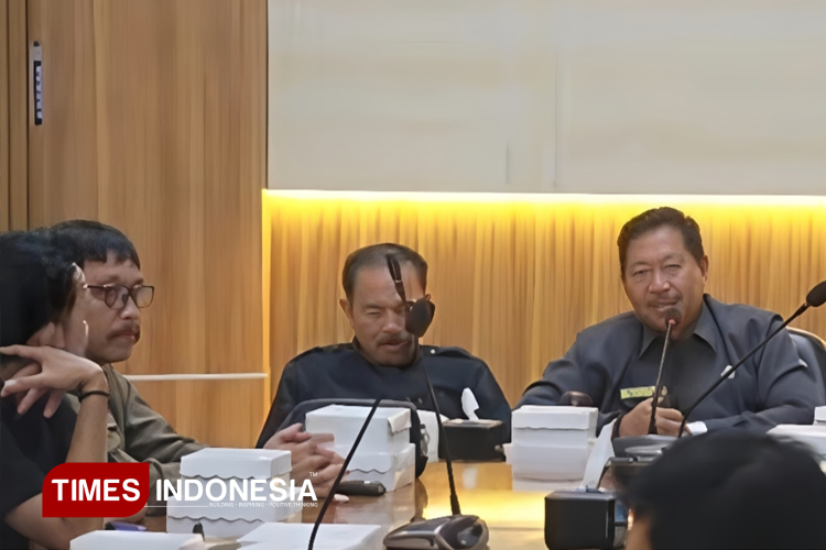 RDPU Evaluasi Transportasi, DPRD Ponorogo Tegaskan Larangan Kereta Kelinci di Jalan Raya