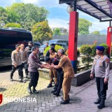 Kapolri Berangkat ke SMA Taruna Malang, Gunakan Helikopter dari Stadion Gajayana