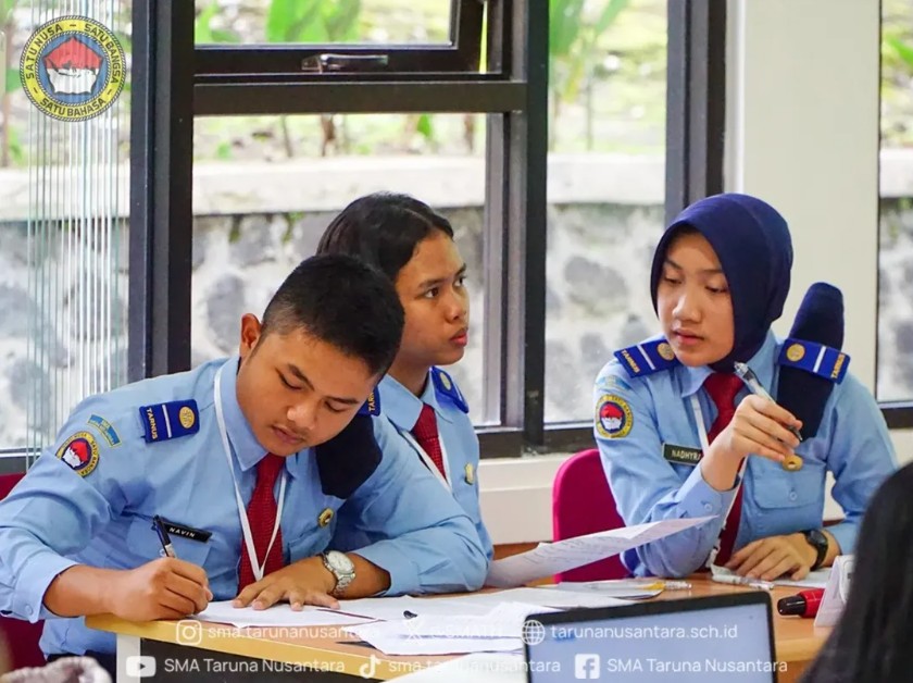 SMA-Taruna.jpg