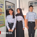 Cantik Tanpa Lipstik, Pesan Tegas di Upacara Senin SMPN 2 Pacitan