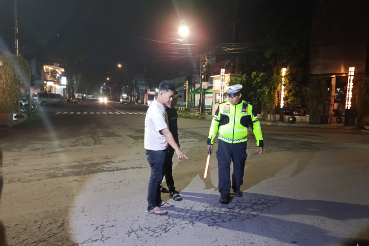 Tabrakan Kia Pregio vs Pick Up di Banyuwangi, Sebelas Penumpang Selamat dari Maut