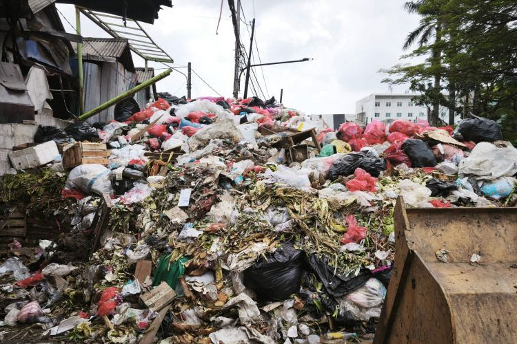 KLH Siapkan Langkah Hukum bagi Daerah dengan Pengelolaan Sampah Buruk