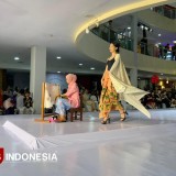 Live Membatik Soendari Batik Curi Perhatian Pengunjung