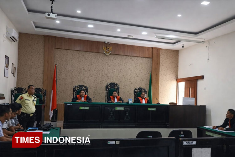 Sidang Perdana Sengketa Tanah Masjid Desa Gintangan Banyuwangi Terganjal Absennya Turut Tergugat