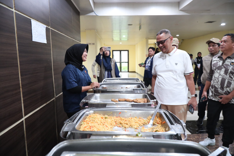 Sidak Diklat PPIH Arab Saudi, Menhaj Sebut Makanannya Standar dan Layak Konsumsi