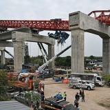 Derek Proyek Jatuh Timpa Kereta Penumpang, 28 Tewas di Thailand