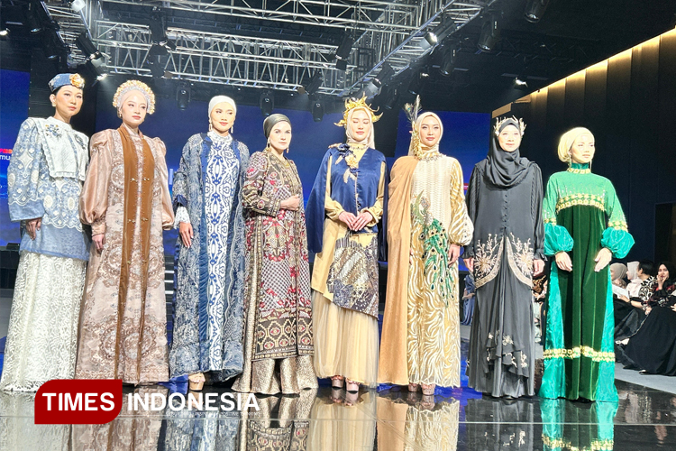 Fashion Show Re-Imagine, 16 Desainer Terkemuka Tampilkan Koleksi Sarat Inovasi