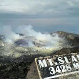 Tantangan Mendaki Gunung Slamet, Bukan untuk Tektok