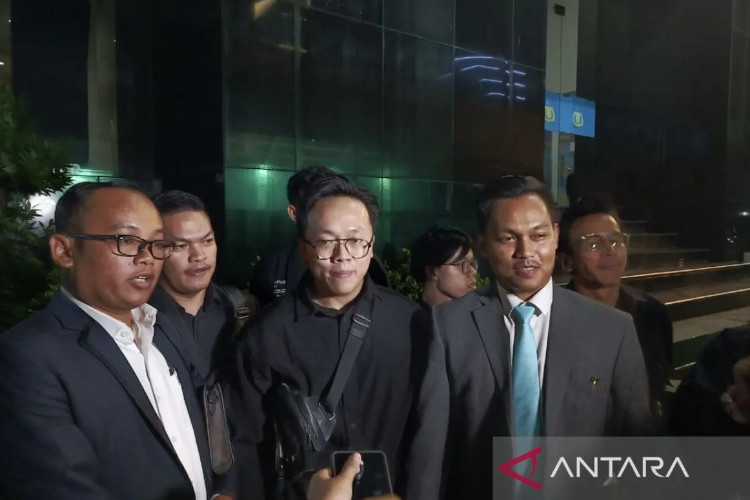 Janji Profit 500%, Korban Rugi Rp3 Miliar Laporkan Influencer Timothy Ronald ke Polda Metro Jaya