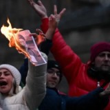 AS Pertimbangkan Serangan Udara ke Iran, 2000 Orang Tewas dalam Unjukrasa