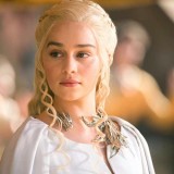 Emilia Clarke Ucap Selamat Tinggal pada Dunia Naga Game of Thrones