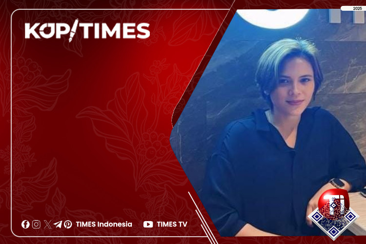 Perempuan dan Seni Menjadi Cahaya bagi Dirinya Sendiri