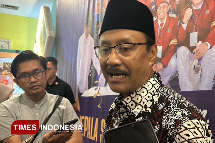 Bimtek Guru Sekolah Rakyat se-Jatim, Gus Ipul Ajak Mengasuh dengan Sepenuh Hati