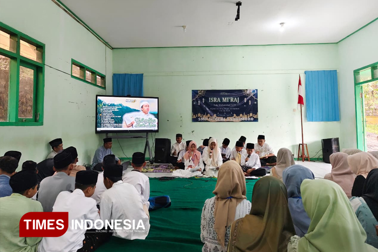 Isra Mikraj di SMPN 3 Sudimoro Pacitan: Perkuat Iman, Asah Bakat Religi Siswa