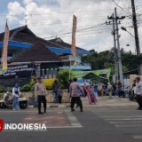 Anggota TNI Polri Bantu Pengamanan di SMP–SMK Turen