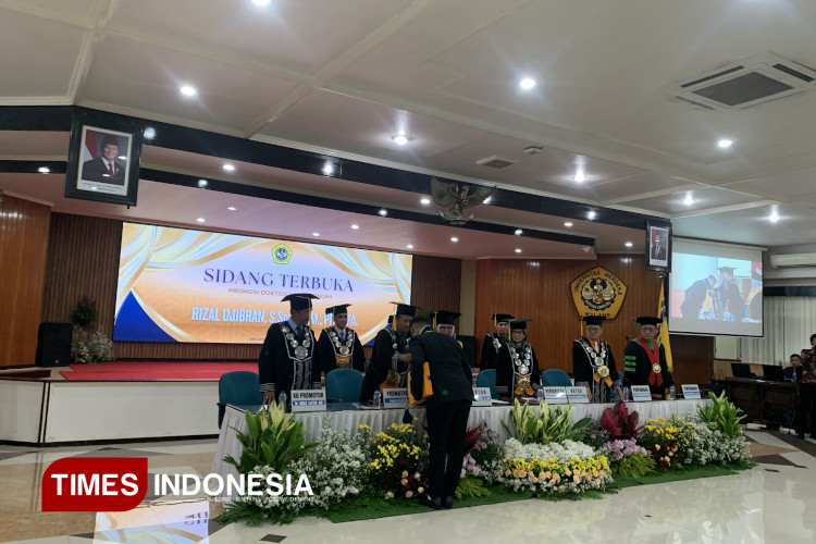 sidang-terbuka-Universitas-Merdeka-Malang-2.jpg