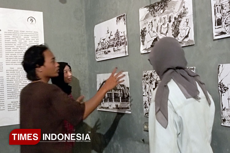 Ruang Ekspresi Konco Sket Malang, Pamerkan Karya Sketsa Apik dari Goresan Bambu