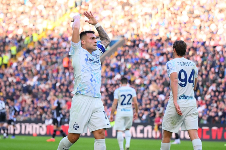 Inter Milan Menang di Kandang Udinese, Mantap di Puncak Serie A Jelang Hadapi Arsenal