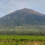 Pendakian Gunung Kerinci Masih Ditutup, Akan Digelar Ritual Adat dan Aksi Bersih Jalur