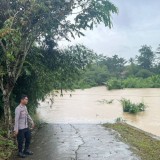 Debit Sungai Citarum dan Cibeet Naik Signifikan Akibat Hujan Deras